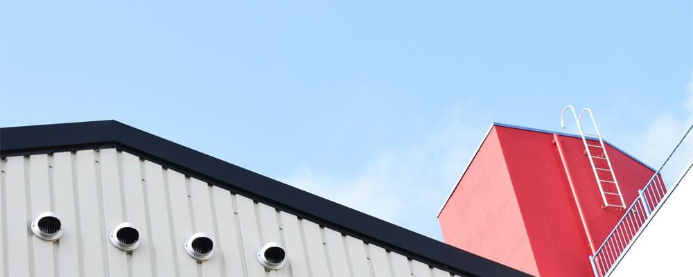 メインヴィジュアル家の屋根の写真